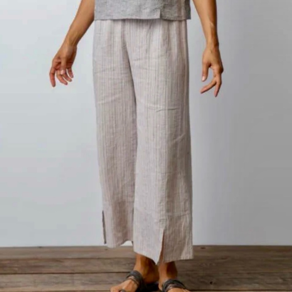 New Habitat stripped navy & tan cropped pants with elastic waist size XXL